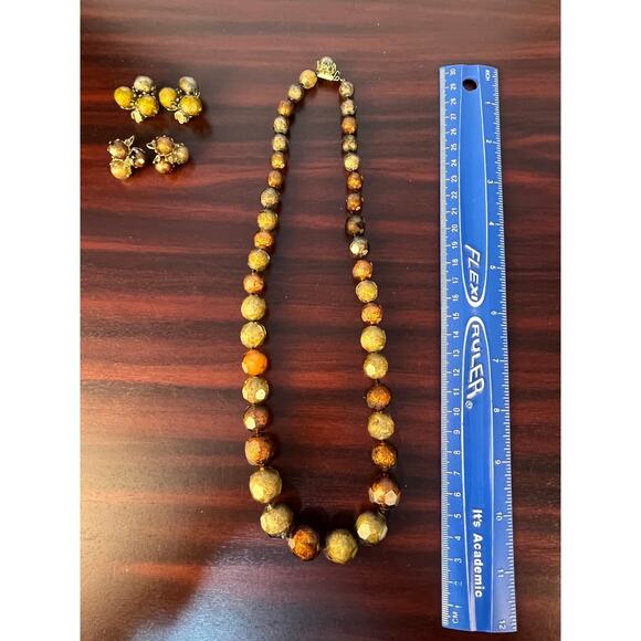 Vintage Vogue Chunky Copper Gold Tone Beaded Necklace and Earrings - Picture 13 of 13